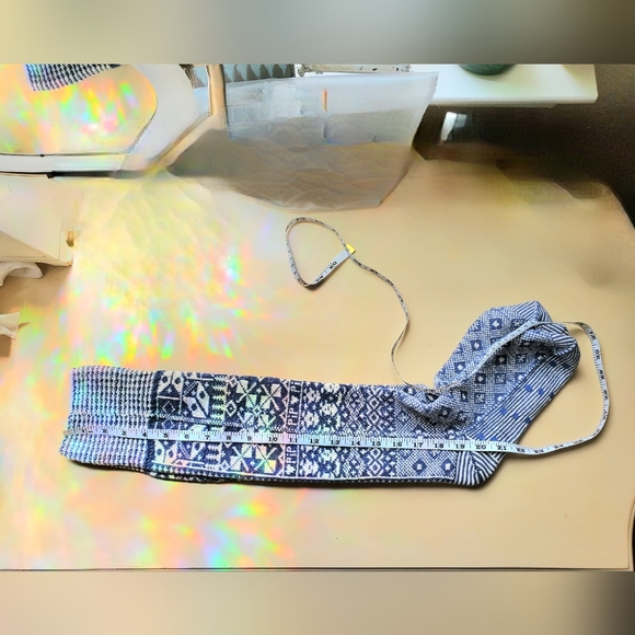 Blue and white thigh high socks - Picture 13 of 14